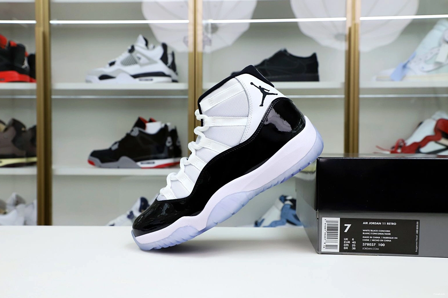 11 AIR JORDAN 2018 RETRO 'CONCORD' 0906